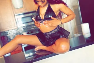 SEXY SLIM PETITE TREAT OUTCALLS 24/7 Ft Shows - Image 1